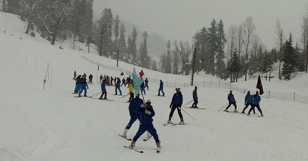 Solang Valley Ski Slopes - Famous skiing destination with multiple slopes