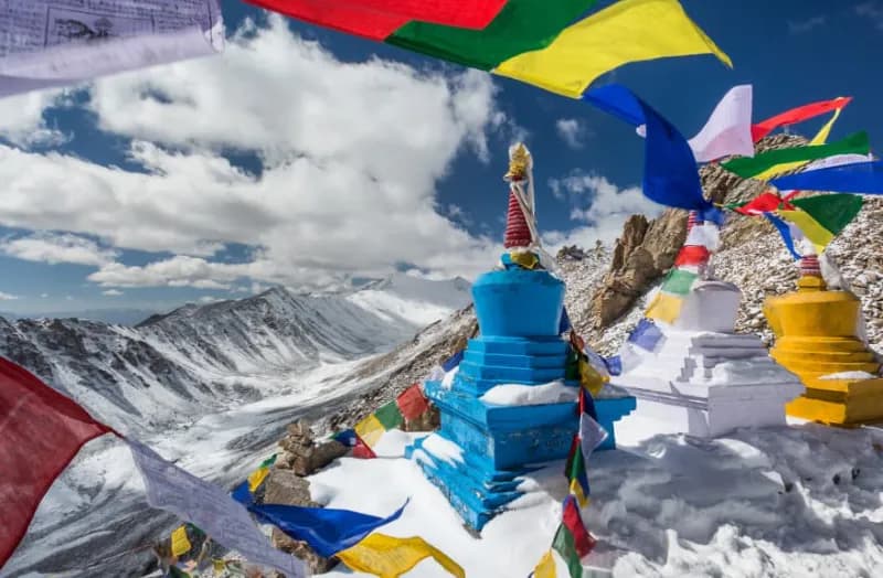 khardung la pass in ladakh