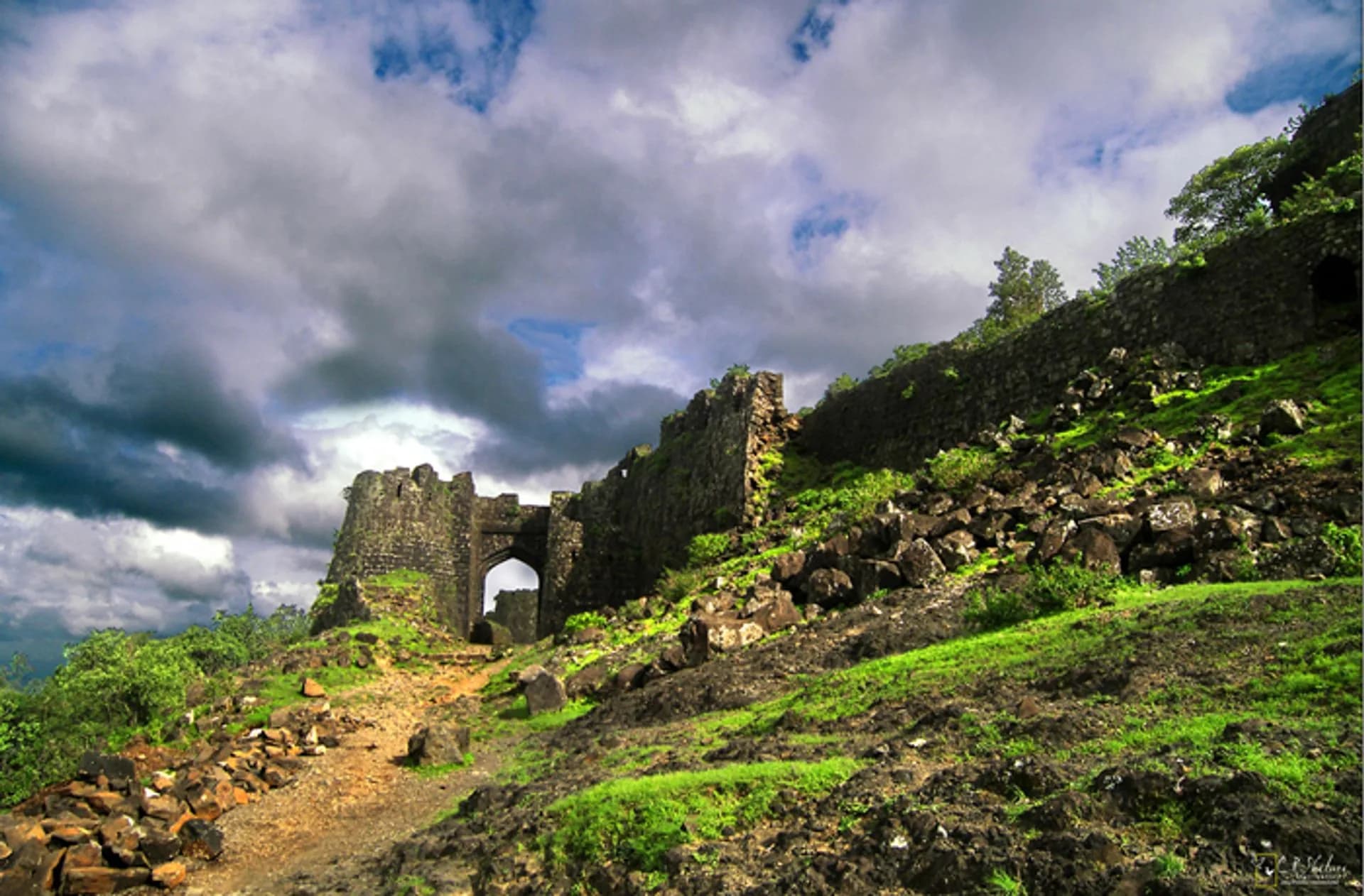 Nagpur to Chikhaldara: A Weekend Self-Drive Car Plan