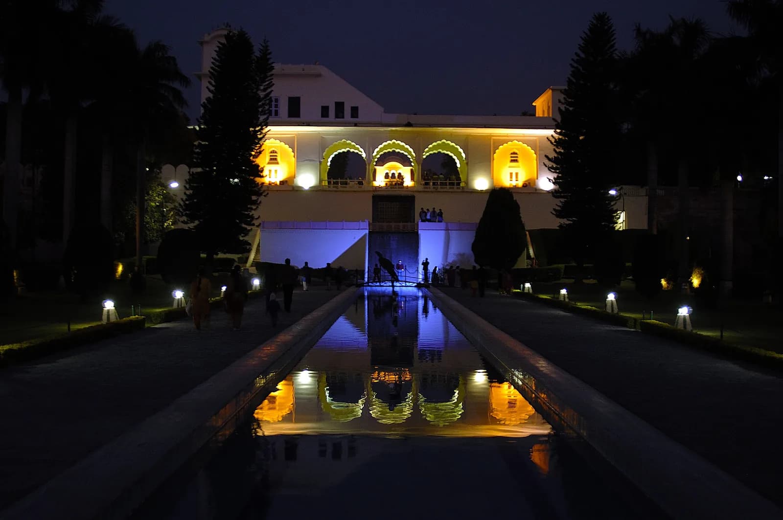Pinjore Gardens Before Lunch: A Chandigarh Bike Half-Day That Fits
