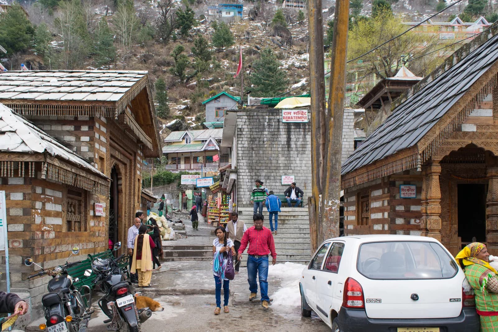 Park at Vashisht, Walk to Jogini: A Manali Bike Morning