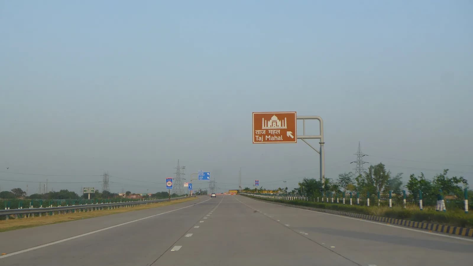 Five Moonlit Nights at the Taj, and Why Noida Drivers Should Stay Over