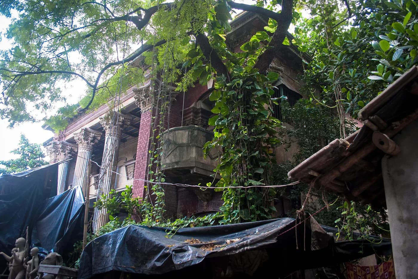 Kumartuli near Kolkata — top place to explore on a Hire N Ride trip