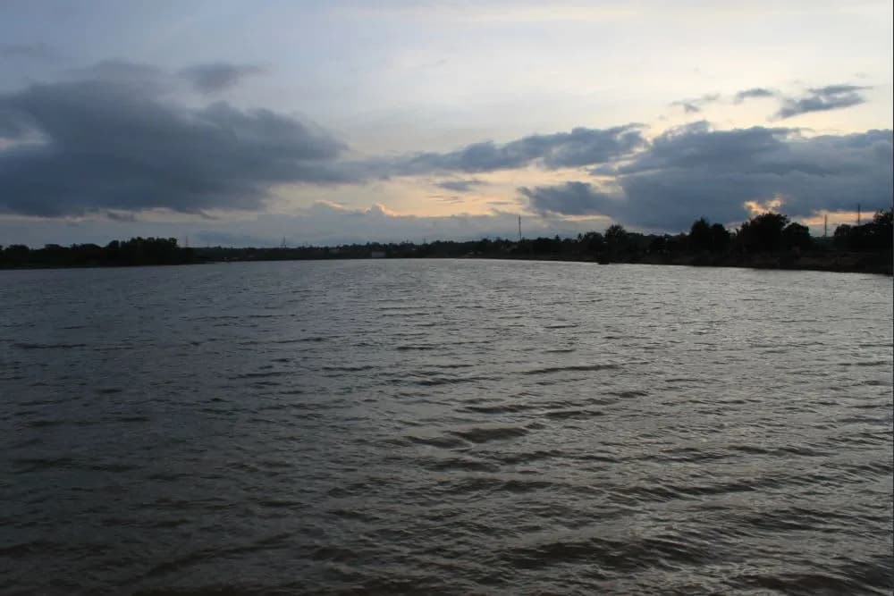 Kelageri Lake in Dharwad — things to do on a Hire N Ride trip