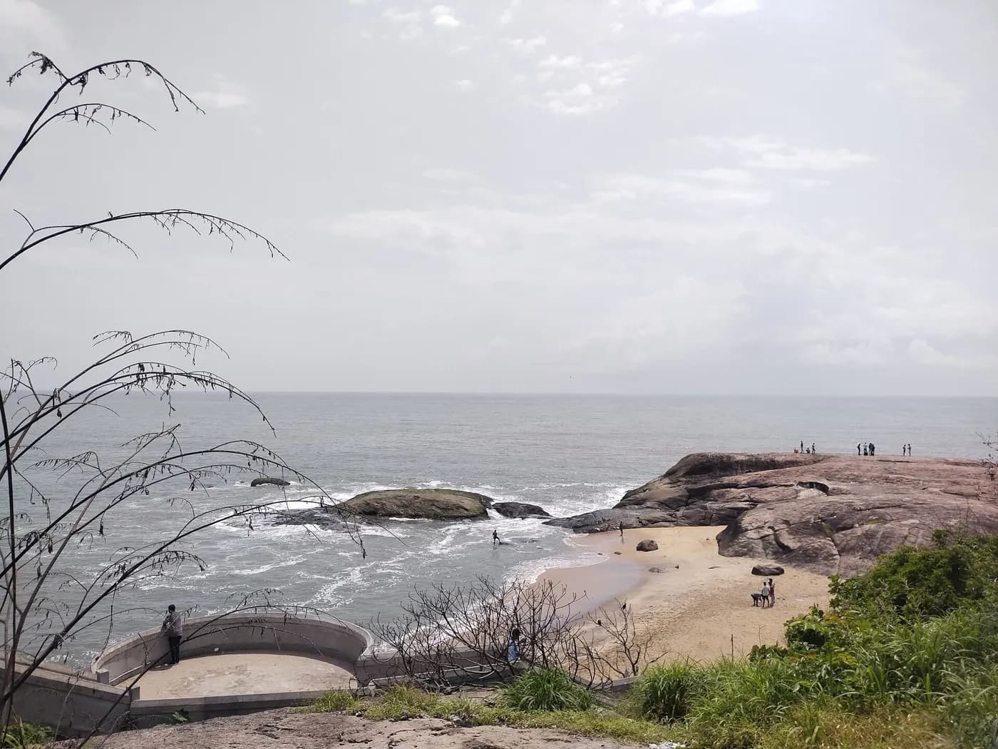 Someshwar Beach near Mangalore — top place to explore on a Hire N Ride trip