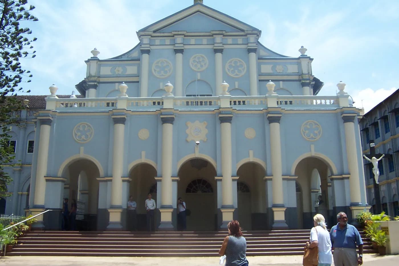 St. Aloysius Chapel in Mangalore — things to do on a Hire N Ride trip