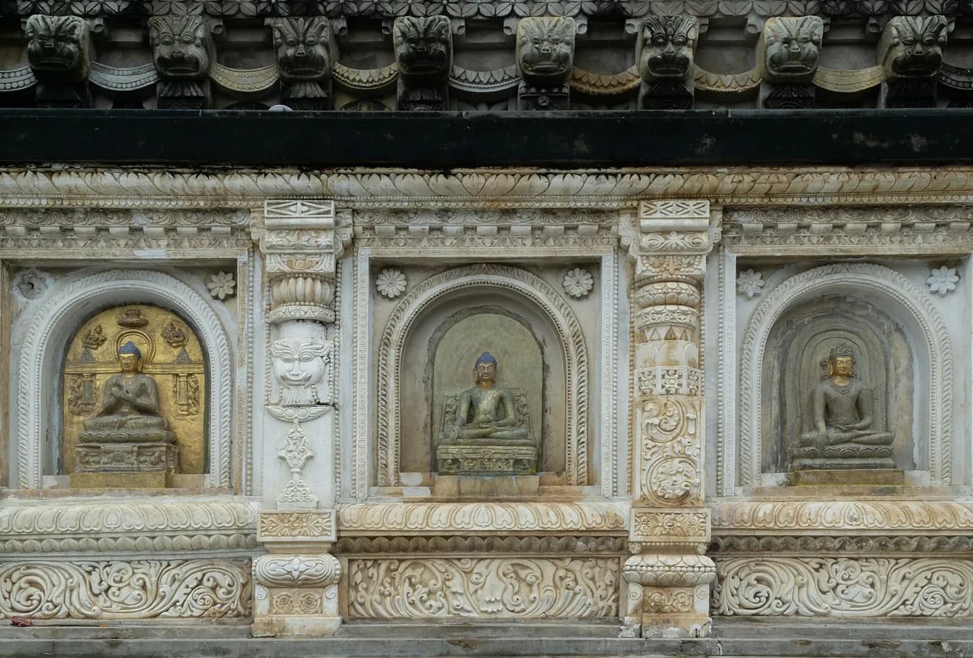 Mahabodhi Temple, Bodh Gaya near Patna — top place to explore on a Hire N Ride trip