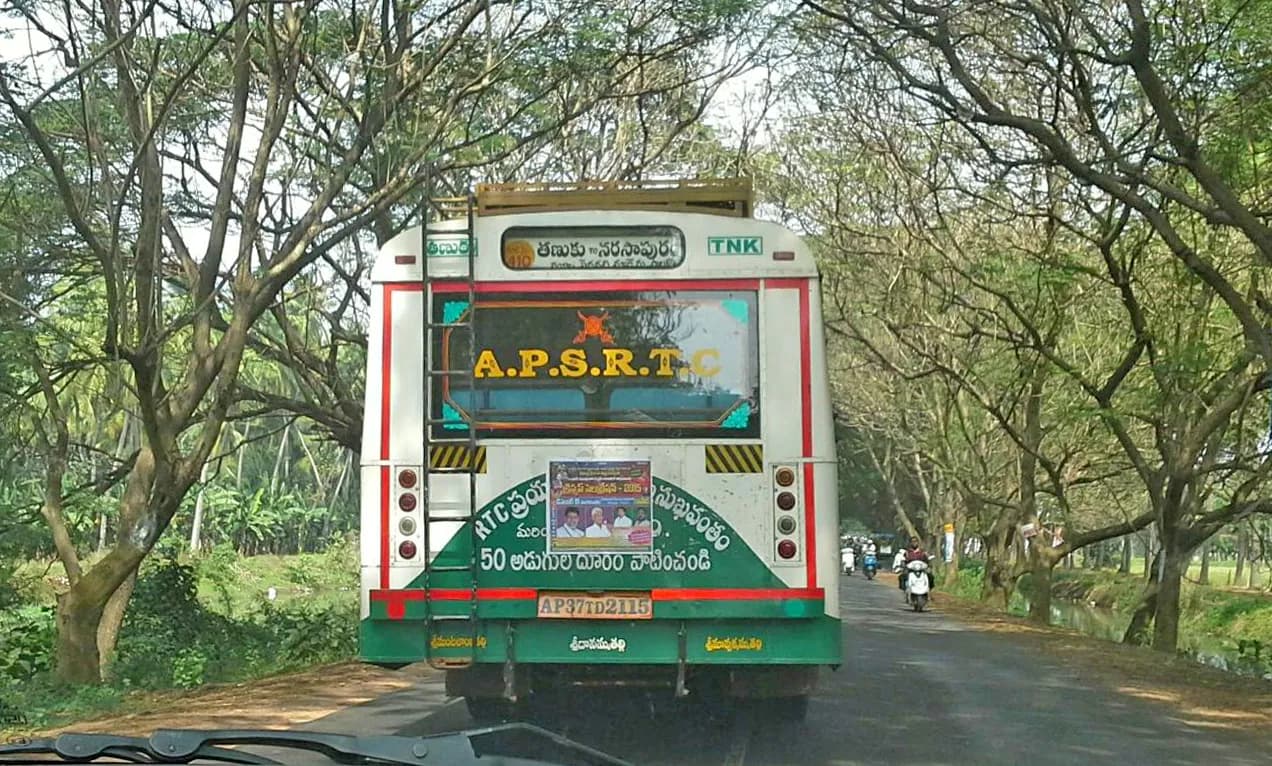 APSRTC bus at Narasapuram