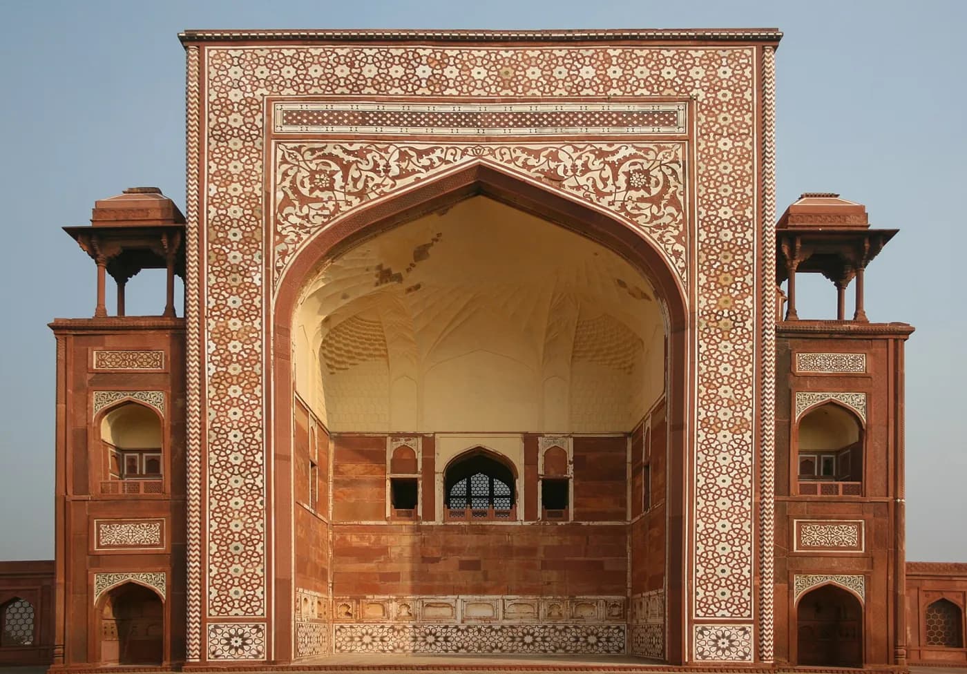 Akbar's Tomb, Sikandra near Agra — top place to explore on a Hire N Ride trip