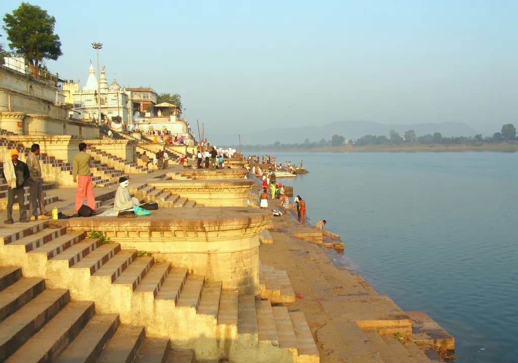 Sethani Ghat on the Narmada in Bhopal — things to do on a Hire N Ride trip