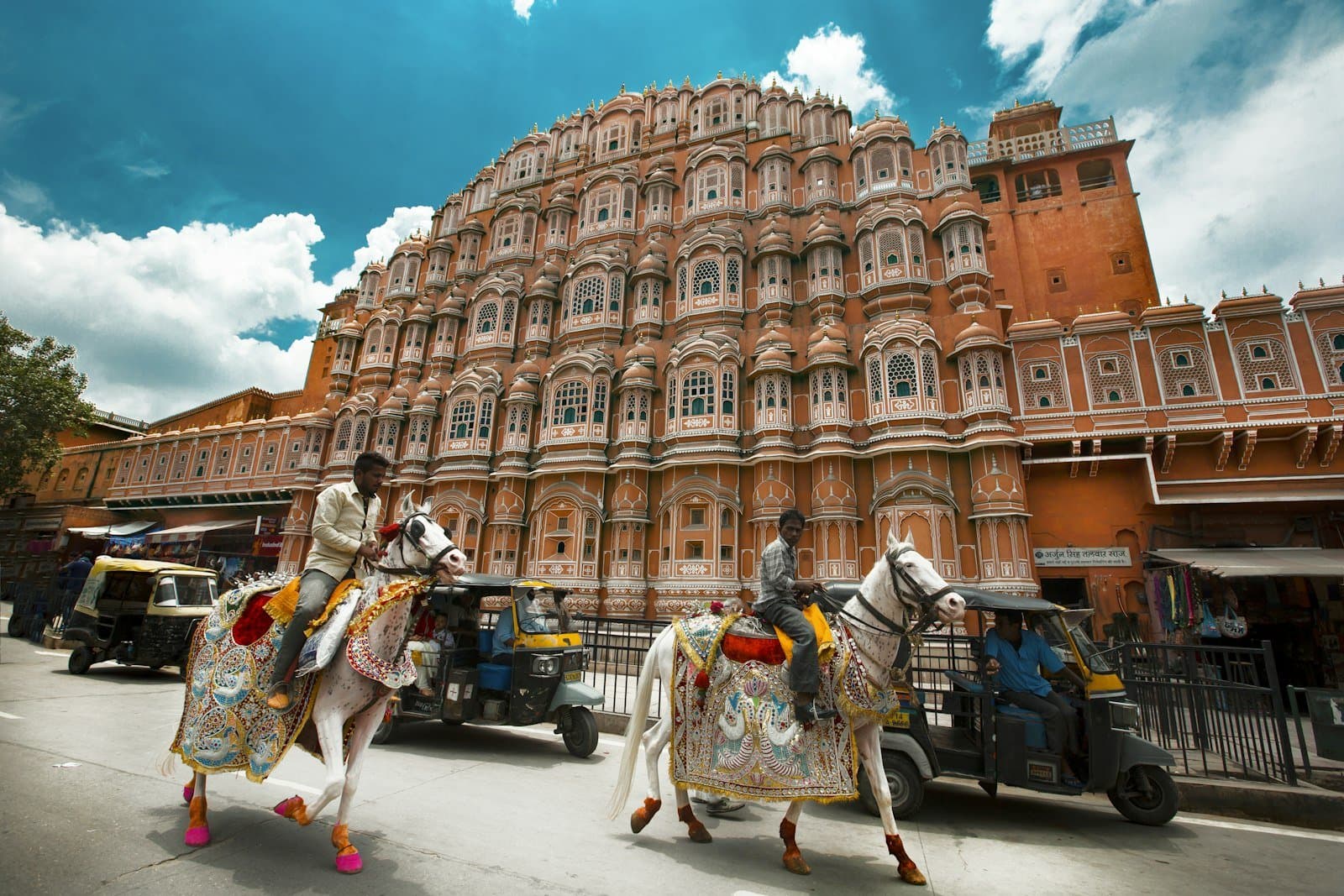 Jaipur Navratri 2026: Pink City Bike Routes for Dussehra