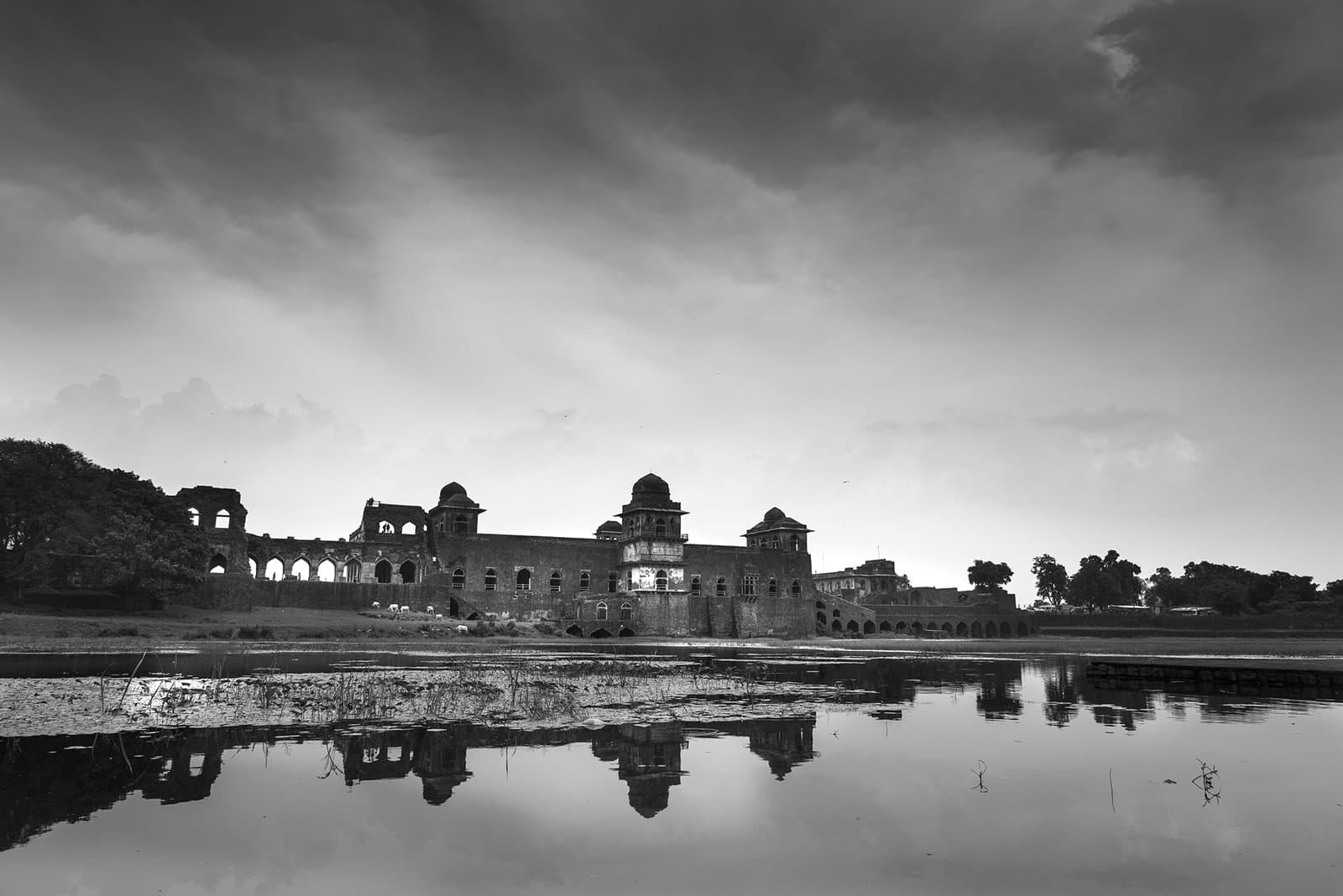 Self-Drive Car Rental in Indore: Mandu Heritage Route