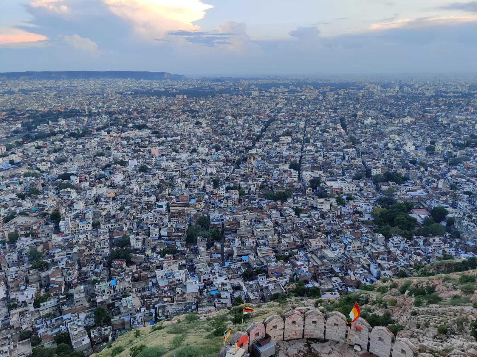 Is a Bike Better Than a Car for Jaipur Sightseeing?