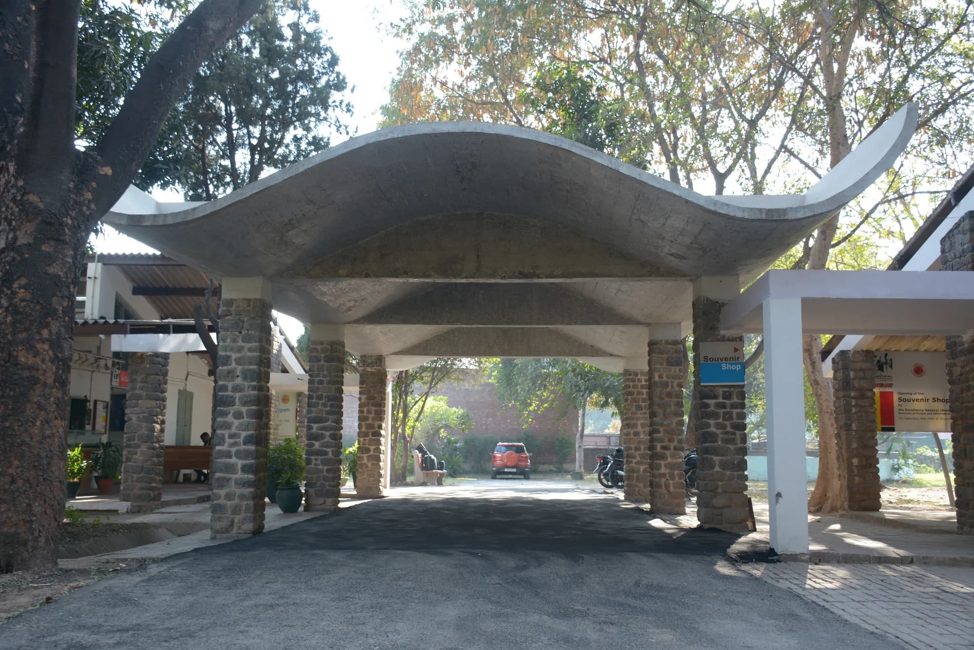 Le Corbusier's Chandigarh Is Best Seen at Bike Speed