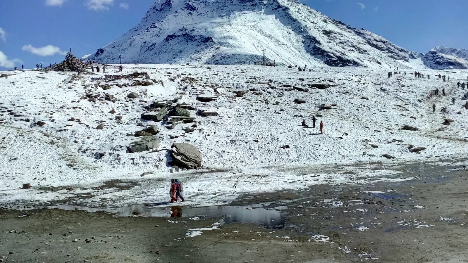Snow Is Back Above Manali. Plan Your Bike Ride Around It