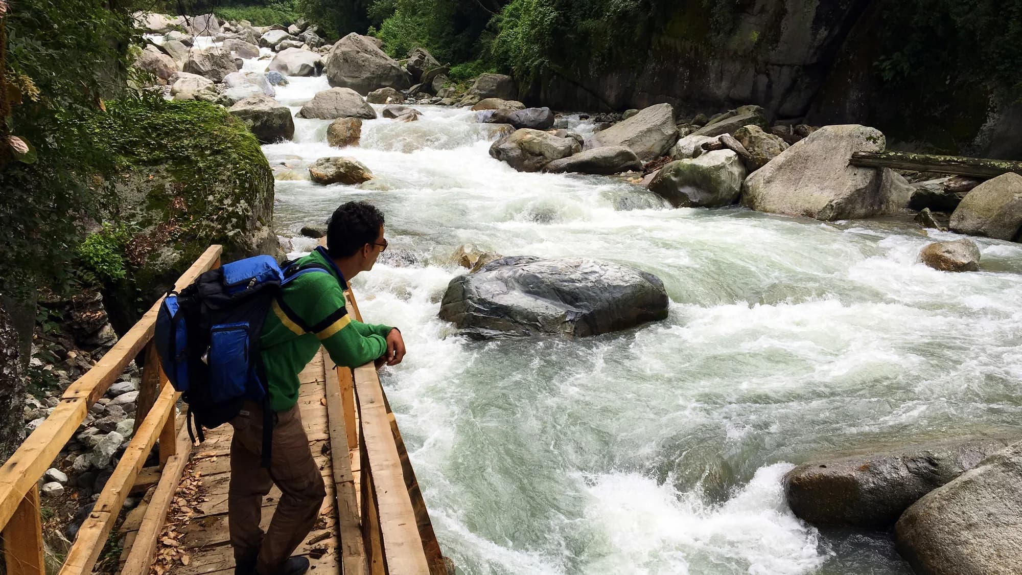 Past Aut, the Banjar Road Turns Quiet: Tirthan Valley by Bike from Bhuntar