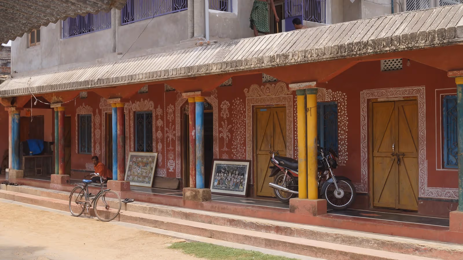 In Raghurajpur, an Hour from Bhubaneswar, the Houses Wear Their Paintings