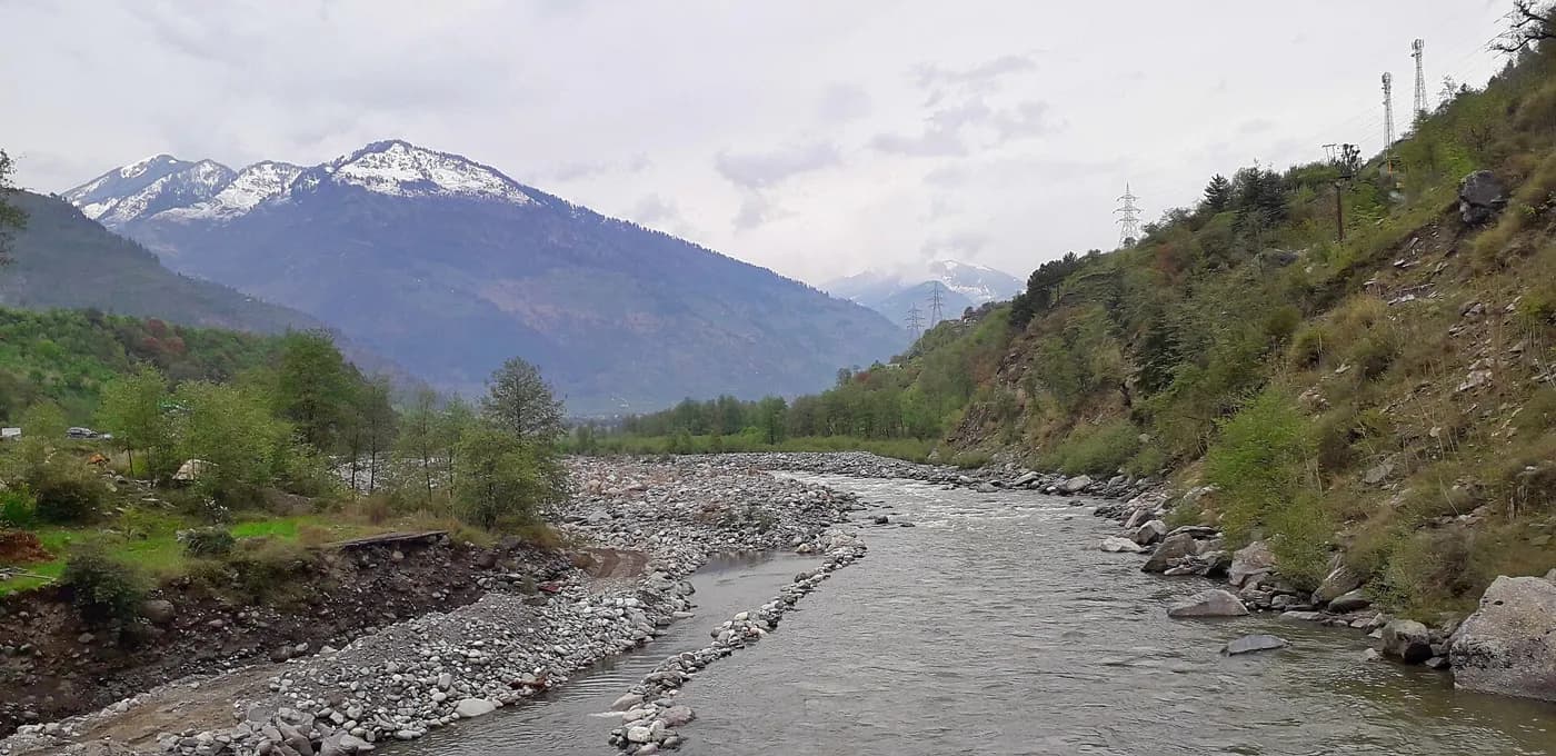 Beas Riverside in Mandi — things to do on a Hire N Ride trip