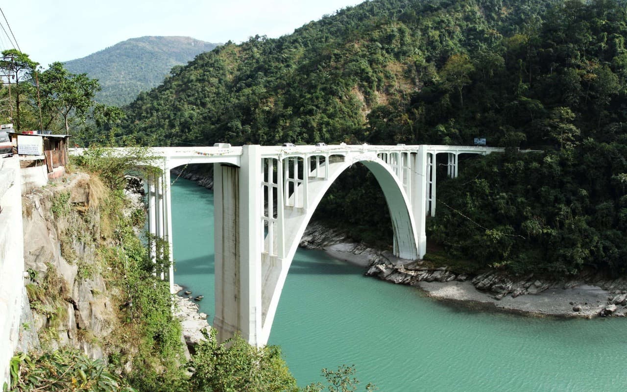 Teesta bridge approaches near Siliguri — top place to explore on a Hire N Ride trip