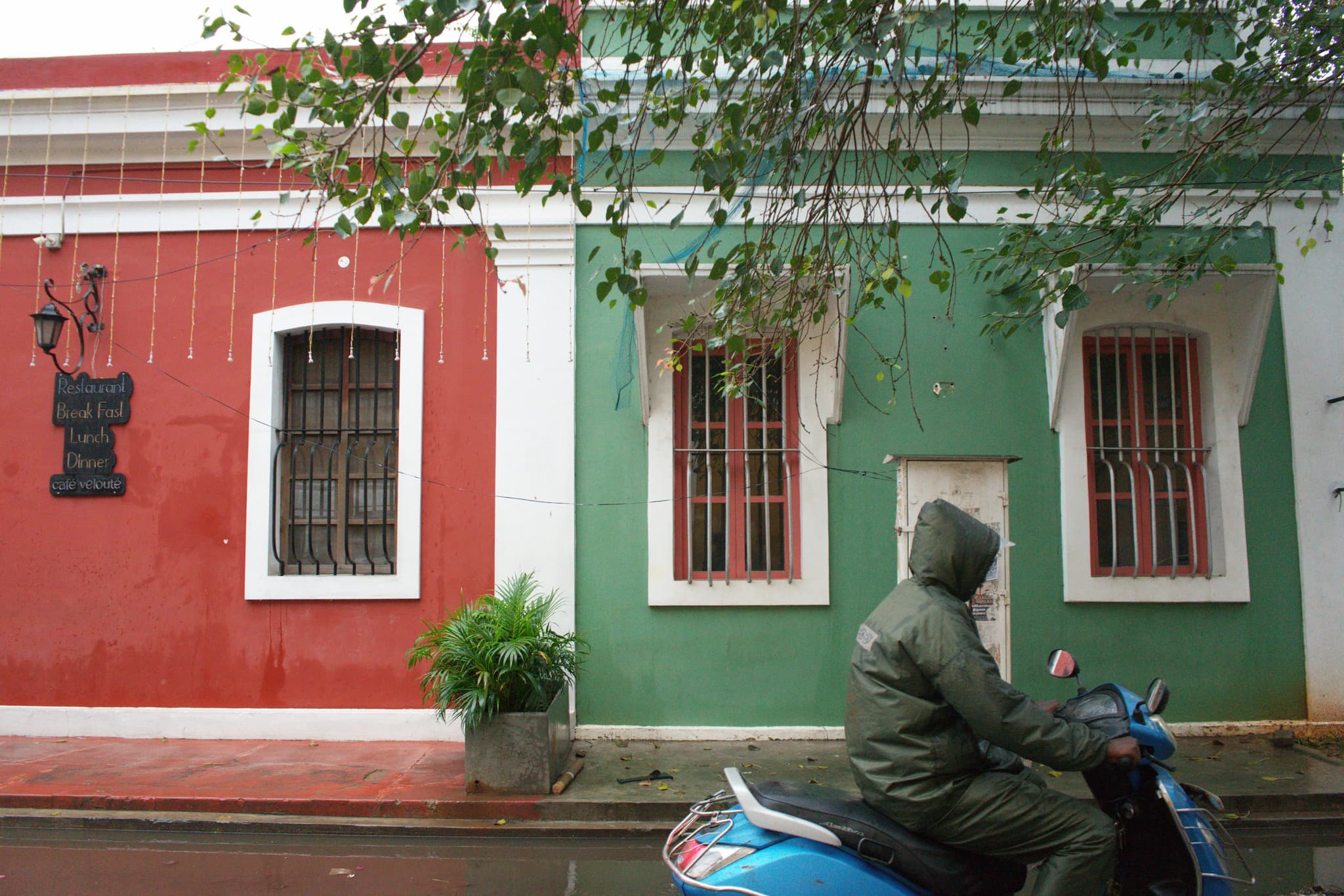 Fontainhas – Latin Quarter near Goa — top place to explore on a Hire N Ride trip