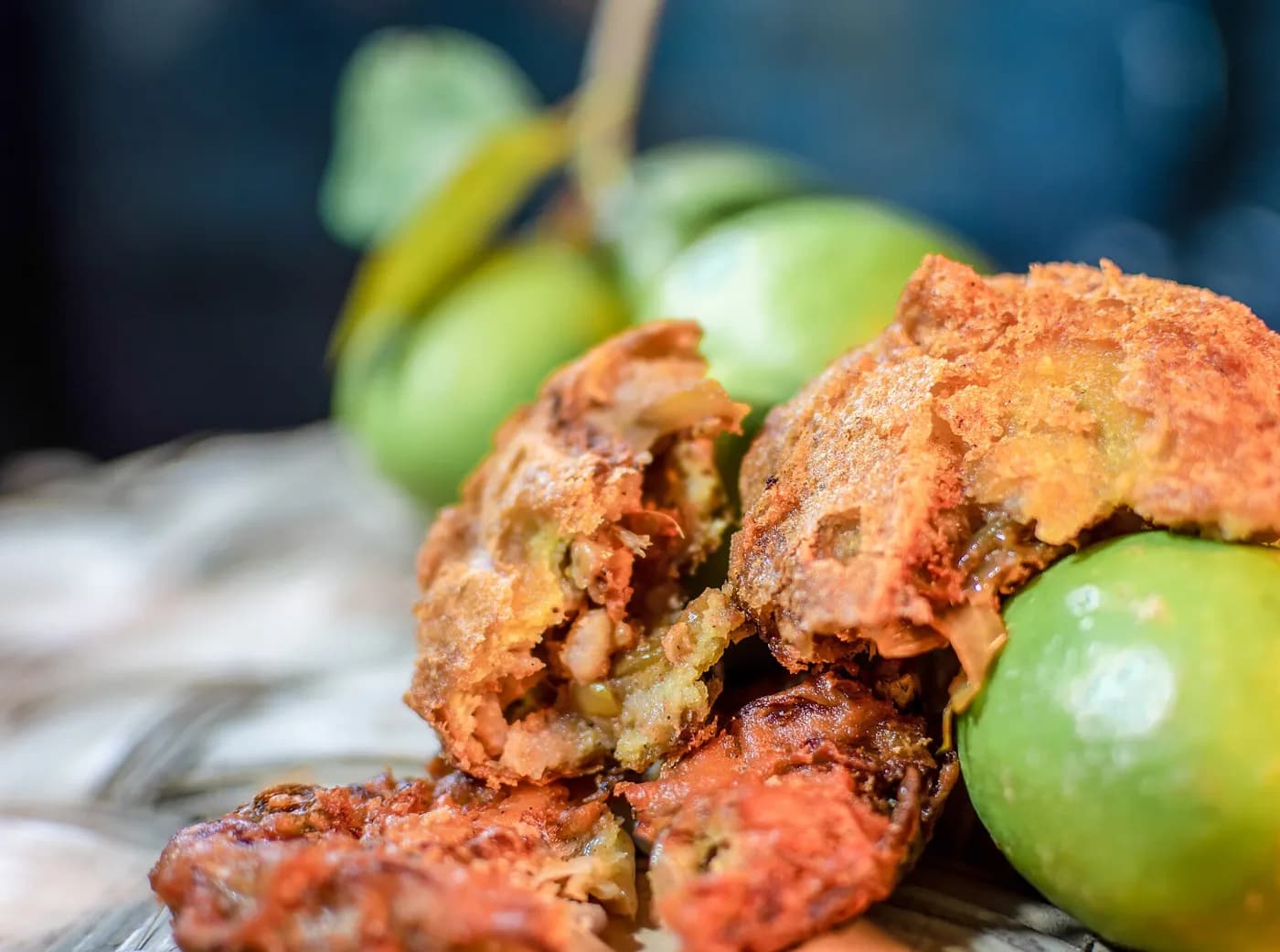 Telebhaja and Evening Snacks in Howrah — things to do on a Hire N Ride trip