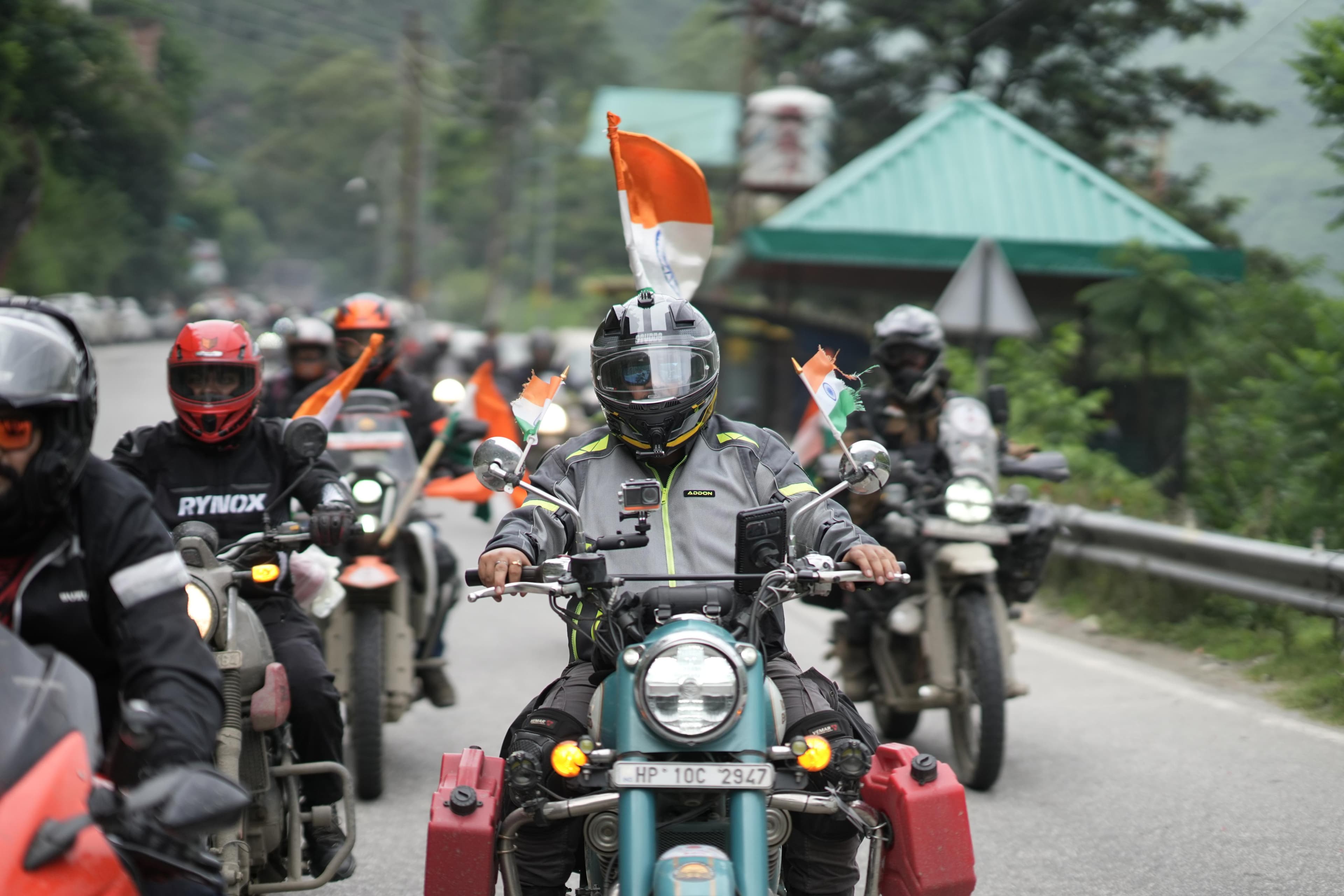 leh bike rental